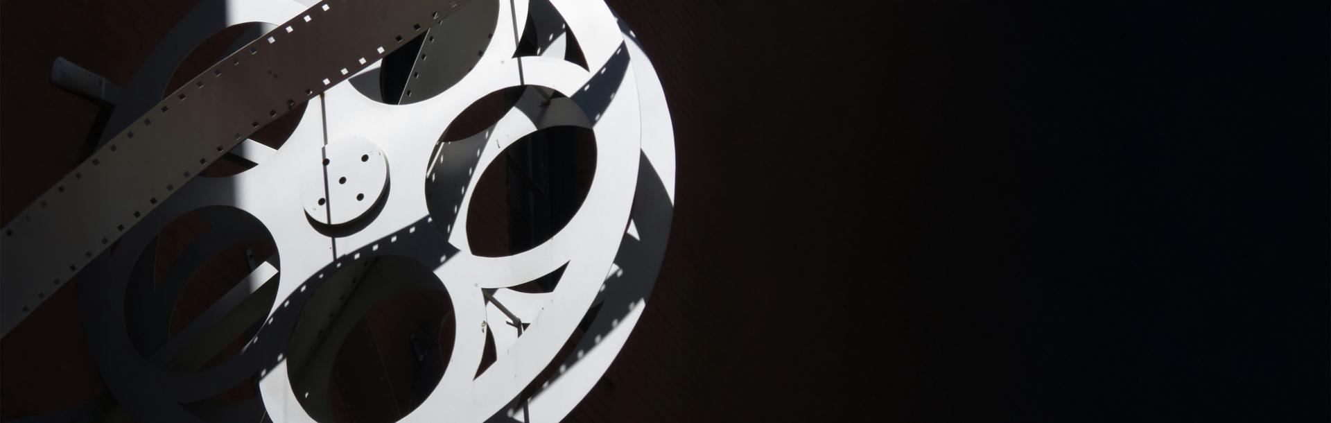 לימודים עיוניים בקולנוע וטלוויזיה