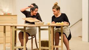  הצגה: המתכון / קפה ועוגה מאת: ז'אנין וורמס