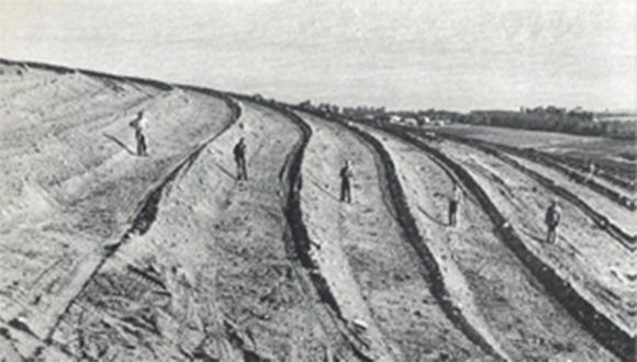 עיצוב נופי-אדמה