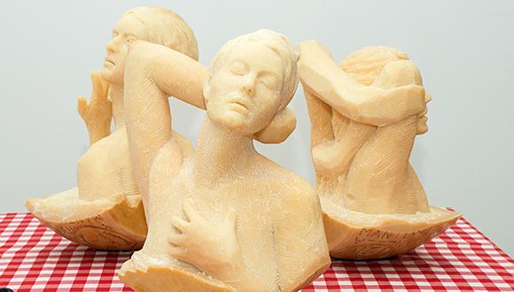 סיור מודרך בתערוכת "נימוסי שולחן" 